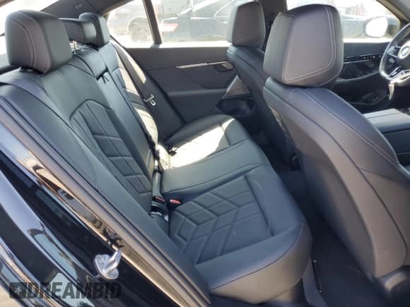 ✅ 2024 BMW i5 eDrive40 • VIN: WBY33FK02RCR74979 • Лот: 65284295. Опубликован ранее на Copart с пробегом 13 457 миль. Бесплатный доступ к архиву аукционных продаж из США и подробный отчёт об истории автомобиля на DreamBid. Изображение 10.