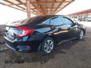 ✅ 2018 Honda Civic LX • VIN: 2HGFC2F52JH603448 • Lot: 41993802. Wystawiony na IAAI z przebiegiem 91 291 mil. Bezpłatny archiwum sprzedaży aukcyjnych z USA i szczegółowy raport historii pojazdu na DreamBid. Zdjęcie 4.