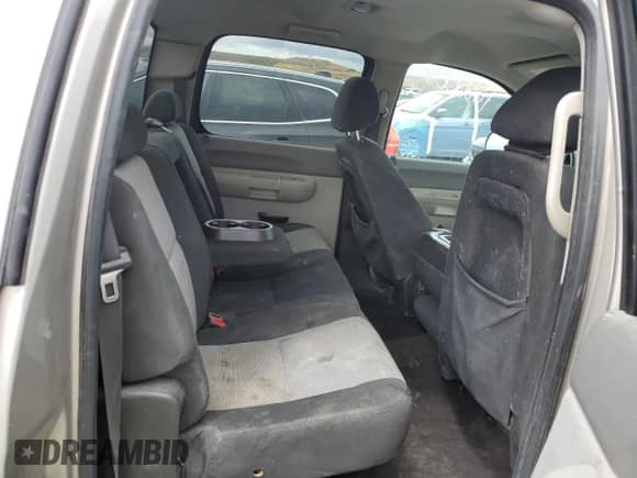 2009 Chevrolet Silverado 1500 LS z VIN 3GCEK13C59G206239, wystawiony jako Copart lot #57182505 z przebiegiem 391 993 mil mil oraz Czysty tytuł • Clean title. Historia ofert i sprzedaży dostępna na DreamBid. Obrazek 10.