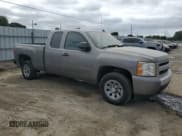 ✅ 2007 Chevrolet Silverado 1500 1LT • VIN: 1GCEC19C67Z540104 • Lot: 64767995. Wystawiony na Copart z przebiegiem 236 783 mil. Bezpłatny archiwum sprzedaży aukcyjnych z USA i szczegółowy raport historii pojazdu na DreamBid. Zdjęcie 4.