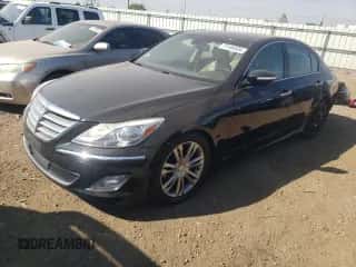 2013 Hyundai Genesis 3.8L with VIN KMHGC4DD2DU233687, listed as a Copart auction lot 71104534 with 218,577 mi miles and Salvage title. Bid and sale history available at DreamBid. Image 1.