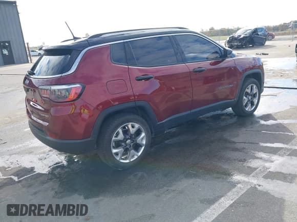 ✅ 2021 Jeep Compass Limited • VIN: 3C4NJDCB9MT504370 • Лот: 43475661. Опубликован ранее на IAAI с пробегом 92 792 миль. Бесплатный доступ к архиву аукционных продаж из США и подробный отчёт об истории автомобиля на DreamBid. Изображение 4.