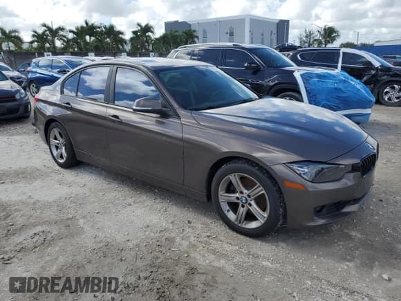 ✅ 2015 BMW 3 Series 328i • VIN: WBA3A5C56FF609739 • Lot: 89908745. Listed on Copart with 76,894 mi. Free auction sales archive from the USA and detailed vehicle history report at DreamBid. Image 4.