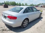 ✅ 2010 Audi A4 Premium • VIN: WAUDFAFL2AN036426 • Lot: 42573946. Wystawiony na IAAI z przebiegiem 112 970 mil. Bezpłatny archiwum sprzedaży aukcyjnych z USA i szczegółowy raport historii pojazdu na DreamBid. Zdjęcie 4.