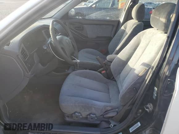 ✅ 2002 Hyundai Elantra GLS • VIN: KMHDN45D32U347402 • Лот: 78443944. Размещён на Copart с пробегом Не указан миль. Получите бесплатный доступ к архиву аукционных продаж из США и посмотрите подробный отчёт об истории автомобиля на DreamBid. Изображение 7.