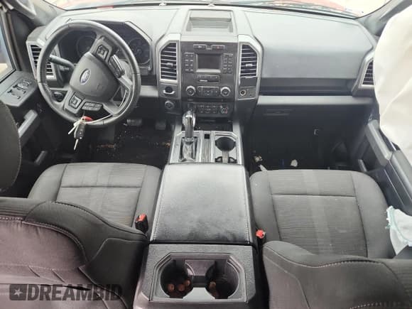 ✅ 2016 Ford F-150 XL • VIN: 1FTEW1CF1GKF53197 • Лот: 70856505. Опубликован ранее на Copart с пробегом 109 563 миль. Бесплатный доступ к архиву аукционных продаж из США и подробный отчёт об истории автомобиля на DreamBid. Изображение 8.