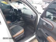 ✅ 2021 Ford Bronco Sport Outer Banks • VIN: 3FMCR9C6XMRB12085 • Lot: 43104488. Wystawiony na IAAI z przebiegiem 51 855 mil. Bezpłatny archiwum sprzedaży aukcyjnych z USA i szczegółowy raport historii pojazdu na DreamBid. Zdjęcie 5.