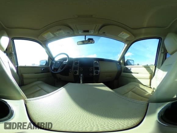 ✅ 2015 Ford Expedition Max Limited • VIN: 1FMJK1KT0FEF01487 • Lot: 41480003. Wystawiony na IAAI z przebiegiem Nie podano. Bezpłatny archiwum sprzedaży aukcyjnych z USA i szczegółowy raport historii pojazdu na DreamBid. Zdjęcie 17.