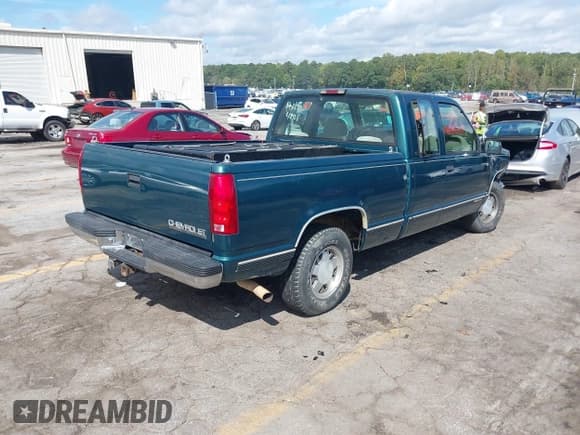 ✅ 1998 Chevrolet Silverado 1500 • VIN: 2GCEC19M5W1114193 • Lot: 43290969. Listed on IAAI with 118,843 mi. Free auction sales archive from the USA and detailed vehicle history report at DreamBid. Image 4.