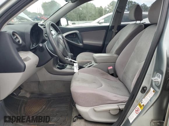 ✅ 2007 Toyota RAV4 • VIN: JTMZK33V675012287 • Lot: 81715285. Wystawiony na Copart z przebiegiem 286 571 mil. Bezpłatny archiwum sprzedaży aukcyjnych z USA i szczegółowy raport historii pojazdu na DreamBid. Zdjęcie 7.