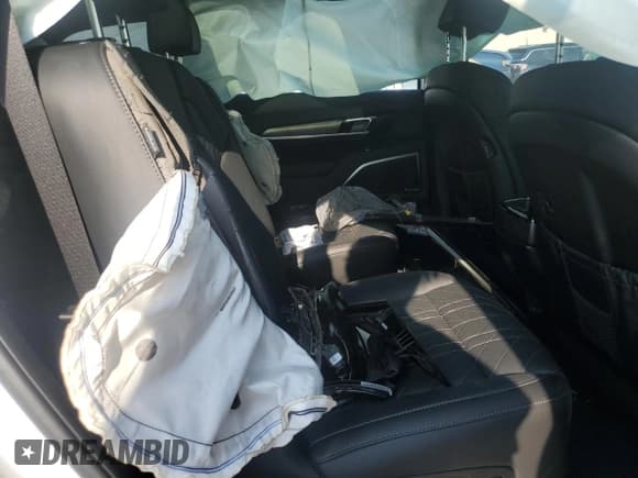 ✅ 2025 Kia Telluride SX-Prestige X-Line • VIN: 5XYP5DGCXSG640446 • Lot: 81039835. Listed on Copart with 1,040 mi. Free auction sales archive from the USA and detailed vehicle history report at DreamBid. Image 10.