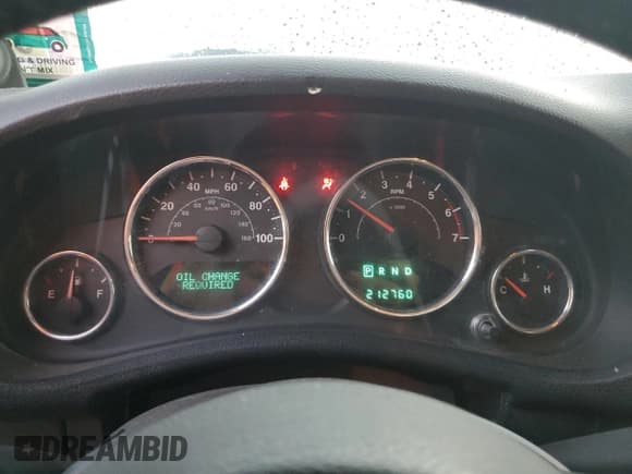 ✅ 2011 Jeep Wrangler Unlimited Sahara • VIN: 1J4HA5H19BL576563 • Lot: 82634835. Wystawiony na Copart z przebiegiem 212 760 mil. Bezpłatny archiwum sprzedaży aukcyjnych z USA i szczegółowy raport historii pojazdu na DreamBid. Zdjęcie 9.