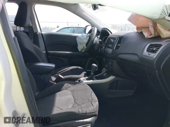 ✅ 2021 Jeep Compass Sport • VIN: 3C4NJCAB6MT532267 • Lot: 42035764. Listed on IAAI with 41,725 mi. Free auction sales archive from the USA and detailed vehicle history report at DreamBid. Image 5.