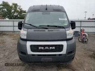 ✅ 2022 Ram ProMaster Cargo • VIN: 3C6LRVDG4NE100728 • Lot: 93359555. Wystawiony na Copart z przebiegiem 55 477 mil. Bezpłatny archiwum sprzedaży aukcyjnych z USA i szczegółowy raport historii pojazdu na DreamBid. Zdjęcie 5.