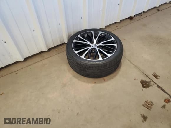 ✅ 2018 Toyota Camry SE • VIN: 4T1B11HK0JU119030 • Lot: 93021575. Listed on Copart with 79,203 mi. Free auction sales archive from the USA and detailed vehicle history report at DreamBid. Image 12.