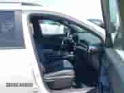 2025 Chevrolet Equinox FWD LT z VIN 3GNAXHEG0SL202337, wystawiony jako IAAI lot #42277056 z przebiegiem 16 429 mil mil oraz . Historia ofert i sprzedaży dostępna na DreamBid. Obrazek 5.