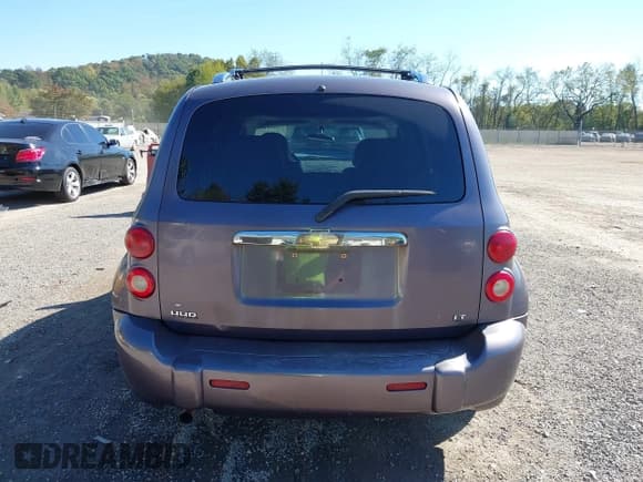 ✅ 2006 Chevrolet HHR LT • VIN: 3GNDA23P26S591721 • Lot: 43431152. Listed on IAAI with 146,315 mi. Free auction sales archive from the USA and detailed vehicle history report at DreamBid. Image 17.