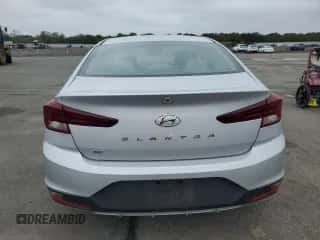 2019 Hyundai Elantra SE z VIN KMHD74LF4KU833344, wystawiony jako Copart lot #82417605 z przebiegiem 33 382 mil mil oraz Szkoda całkowita • Salvage title. Historia ofert i sprzedaży dostępna na DreamBid. Obrazek 6.