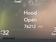 ✅ 2018 Chrysler Pacifica Limited • VIN: 2C4RC1GG5JR321465 • Lot: 43484376. Wystawiony na IAAI z przebiegiem 76 212 mil. Bezpłatny archiwum sprzedaży aukcyjnych z USA i szczegółowy raport historii pojazdu na DreamBid. Zdjęcie 15.