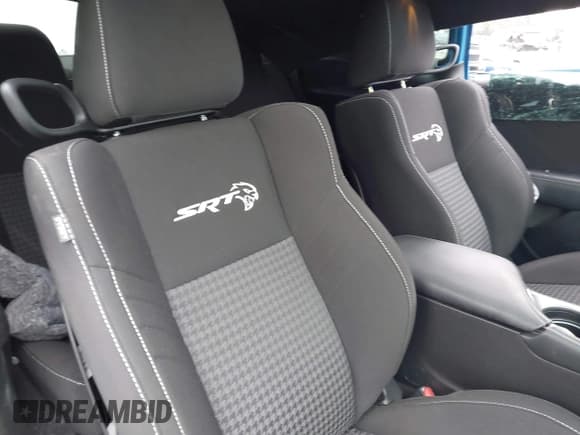 ✅ 2023 Dodge Challenger SRT Hellcat Jailbreak • VIN: 2C3CDZC99PH609873 • Lot: 41754124. Listed on IAAI with 7,365 mi. Free auction sales archive from the USA and detailed vehicle history report at DreamBid. Image 8.