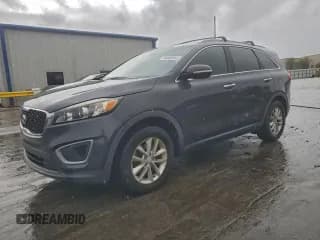 ✅ 2017 Kia Sorento LX • VIN: 5XYPG4A37HG324272 • Лот: 94868655. Опубликован ранее на Copart с пробегом 78 492 миль. Бесплатный доступ к архиву аукционных продаж из США и подробный отчёт об истории автомобиля на DreamBid. Изображение 1.