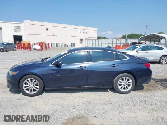 2017 Chevrolet Malibu LT с VIN 1G1ZE5ST1HF102437, выставлен на аукционе IAAI как лот 43040874 с пробегом 153 943 миль миль и . История ставок и продаж доступна на DreamBid. Изображение 14.