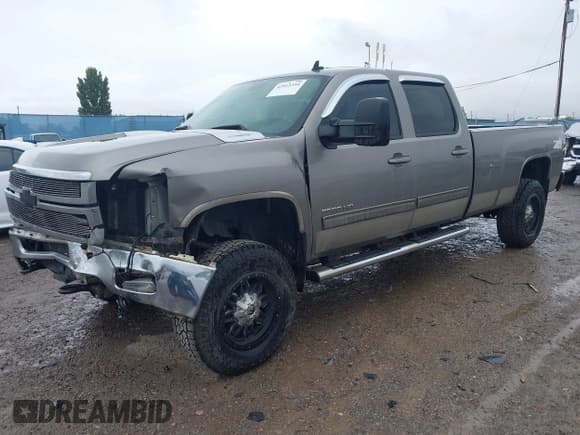 ✅ 2013 Chevrolet Silverado 2500HD LTZ • VIN: 1GC1KYE87DF165039 • Lot: 42915354. Listed on IAAI with 160,197 mi. Free auction sales archive from the USA and detailed vehicle history report at DreamBid. Image 2.