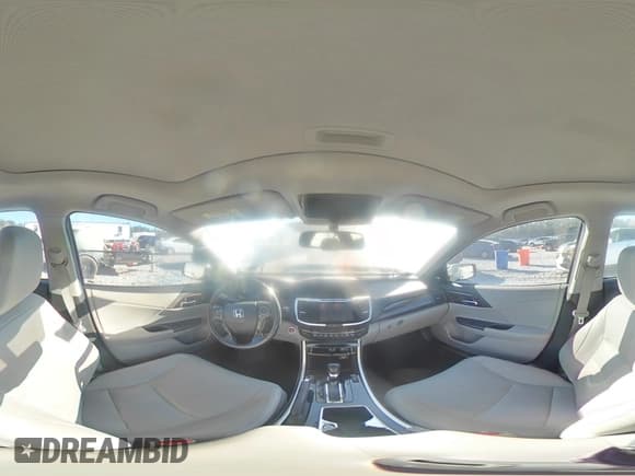 ✅ 2016 Honda Accord EX-L • VIN: 1HGCR3F82GA023786 • Lot: 82035745. Wystawiony na Copart z przebiegiem 96 055 mil. Bezpłatny archiwum sprzedaży aukcyjnych z USA i szczegółowy raport historii pojazdu na DreamBid. Zdjęcie 15.