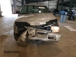 ✅ 2000 GMC Sonoma SLS • VIN: 1GTCS19W0Y8146125 • Lot: 71576724. Wystawiony na Copart z przebiegiem 73 854 mil. Bezpłatny archiwum sprzedaży aukcyjnych z USA i szczegółowy raport historii pojazdu na DreamBid. Zdjęcie 5.