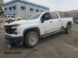 2024 Chevrolet Silverado 2500HD Work Truck with VIN 1GC4YLE75RF221900, listed as a Copart auction lot 52762015 with 40,261 mi miles and Salvage title. Bid and sale history available at DreamBid. Image 1.