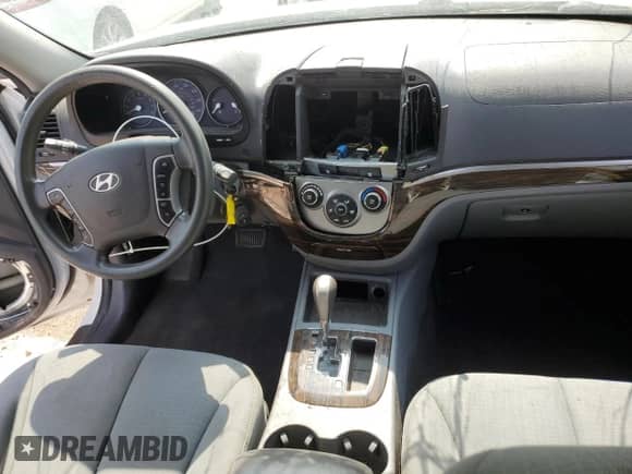 2012 Hyundai Santa Fe GLS с VIN 5XYZG3AB5CG134120, выставлен на аукционе Copart как лот 70640204 с пробегом Не указан миль и Списание • Salvage title. История ставок и продаж доступна на DreamBid. Изображение 8.