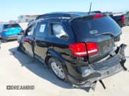 ✅ 2019 Dodge Journey SE • VIN: 3C4PDCBG7KT750662 • Lot: 42985675. Wystawiony na IAAI z przebiegiem Nie podano. Bezpłatny archiwum sprzedaży aukcyjnych z USA i szczegółowy raport historii pojazdu na DreamBid. Zdjęcie 3.