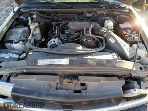 ✅ 2003 Chevrolet S-10 LS • VIN: 1GCDT19X238168971 • Лот: 88336175. Опубликован ранее на Copart с пробегом 138 443 миль. Бесплатный доступ к архиву аукционных продаж из США и подробный отчёт об истории автомобиля на DreamBid. Изображение 11.