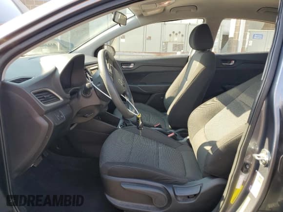 ✅ 2020 Hyundai Accent SE • VIN: 3KPC24A65LE109504 • Лот: 78014054. Опубликован ранее на Copart с пробегом 36 160 миль. Бесплатный доступ к архиву аукционных продаж из США и подробный отчёт об истории автомобиля на DreamBid. Изображение 7.