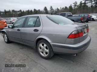 ✅ 2001 Saab 9-5 • VIN: YS3ED48E813008499 • Лот: 84397094. Опубликован ранее на Copart с пробегом 207 316 миль. Бесплатный доступ к архиву аукционных продаж из США и подробный отчёт об истории автомобиля на DreamBid. Изображение 2.