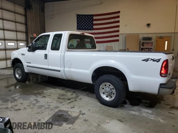 ✅ 2000 Ford F-250 XL • VIN: 1FTNX21F2YEB02012 • Lot: 88910425. Listed on Copart with 123,624 mi. Free auction sales archive from the USA and detailed vehicle history report at DreamBid. Image 2.