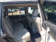 ✅ 2013 Toyota Highlander • VIN: 5TDZK3EH8DS095542 • Lot: 42955679. Wystawiony na IAAI z przebiegiem 218 124 mil. Bezpłatny archiwum sprzedaży aukcyjnych z USA i szczegółowy raport historii pojazdu na DreamBid. Zdjęcie 8.