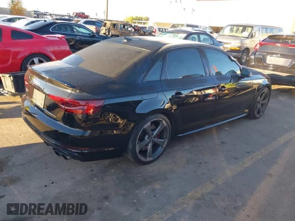 ✅ 2018 Audi S4 Prestige • VIN: WAUC4BF41JA095958 • Lot: 43478872. Listed on IAAI with 41,530 mi. Free auction sales archive from the USA and detailed vehicle history report at DreamBid. Image 4.