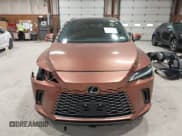 ✅ 2024 Lexus RX 350 • VIN: 2T2BAMCA8RC067896 • Lot: 42329287. Wystawiony na IAAI z przebiegiem 15 301 mil. Bezpłatny archiwum sprzedaży aukcyjnych z USA i szczegółowy raport historii pojazdu na DreamBid. Zdjęcie 12.