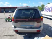✅ 2000 Mitsubishi Montero Sport LS • VIN: JA4LS31H2YP023984 • Лот: 43061870. Опубликован ранее на IAAI с пробегом 198 449 миль. Бесплатный доступ к архиву аукционных продаж из США и подробный отчёт об истории автомобиля на DreamBid. Изображение 16.