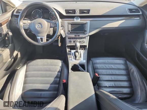 ✅ 2014 Volkswagen CC Executive • VIN: WVWRN7AN2EE527477 • Лот: 93368975. Опубликован ранее на Copart с пробегом Не указан. Бесплатный доступ к архиву аукционных продаж из США и подробный отчёт об истории автомобиля на DreamBid. Изображение 8.