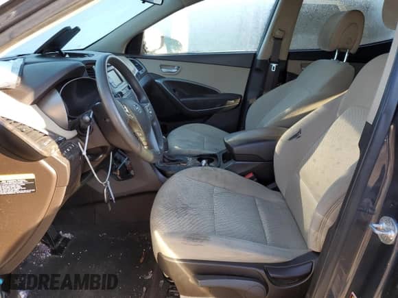 ✅ 2018 Hyundai Santa Fe 2.4L • VIN: 5NMZTDLB2JH051617 • Lot: 43172403. Wystawiony na Copart z przebiegiem 79 092 mil mil. Skorzystaj z bezpłatnego archiwum sprzedaży aukcyjnych z USA i zobacz szczegółowy raport historii pojazdu na DreamBid. Zdjęcie 7.