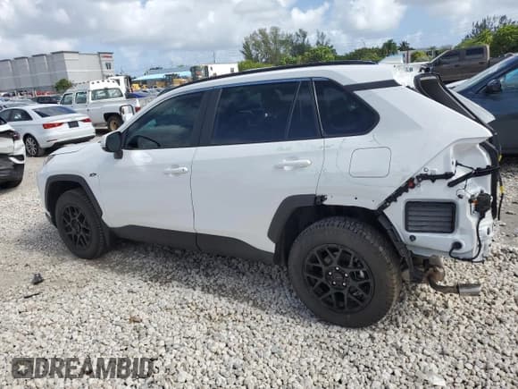 ✅ 2024 Toyota RAV4 XLE • VIN: 2T3W1RFV4RW337228 • Lot: 78894804. Listed on Copart with 4,418 mi. Free auction sales archive from the USA and detailed vehicle history report at DreamBid. Image 2.