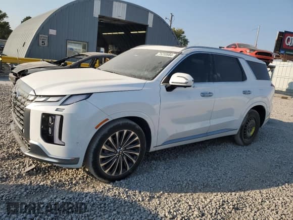✅ 2024 Hyundai Palisade Calligraphy • VIN: KM8R7DGE7RU675731 • Лот: 75259984. Опубликован ранее на Copart с пробегом 5 459 миль. Бесплатный доступ к архиву аукционных продаж из США и подробный отчёт об истории автомобиля на DreamBid. Изображение 1.