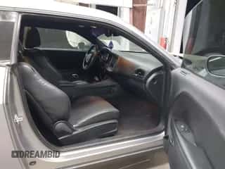 2018 Dodge Challenger SXT Plus z VIN 2C3CDZAG1JH144904, wystawiony jako IAAI lot #43345739 z przebiegiem 79 225 mil mil oraz . Historia ofert i sprzedaży dostępna na DreamBid. Obrazek 5.