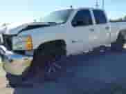 2007 Chevrolet Silverado 2500HD 1LT z VIN 1GCHK23687F509446, wystawiony jako IAAI lot #43417222 z przebiegiem 397 685 mil mil oraz . Historia ofert i sprzedaży dostępna na DreamBid. Obrazek 18.