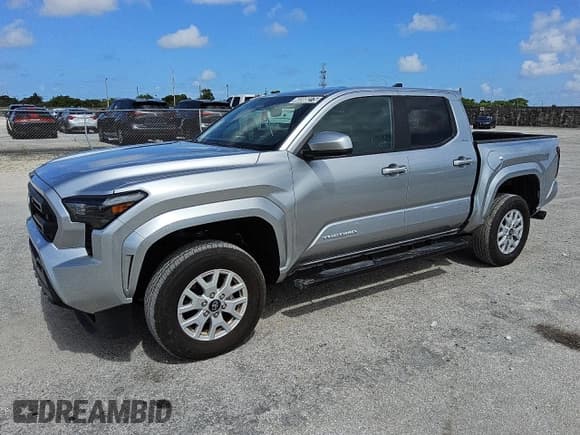 ✅ 2024 Toyota Tacoma SR5 • VIN: 3TMKB5FN8RM002169 • Lot: 60308275. Listed on Copart with 5,789 mi. Free auction sales archive from the USA and detailed vehicle history report at DreamBid. Image 1.