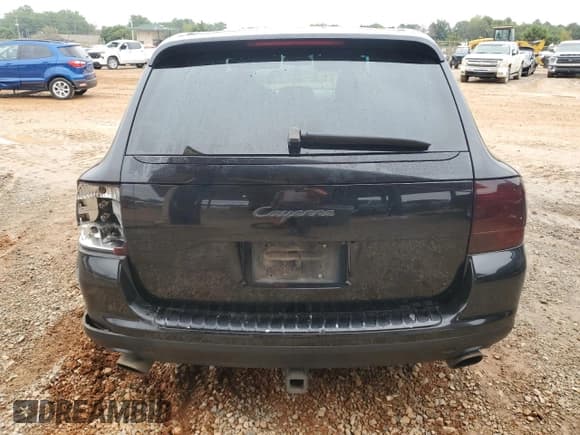 ✅ 2005 Porsche Cayenne S • VIN: WP1AB29P95LA61717 • Lot: 73534644. Listed on Copart with 179,018 mi. Free auction sales archive from the USA and detailed vehicle history report at DreamBid. Image 6.