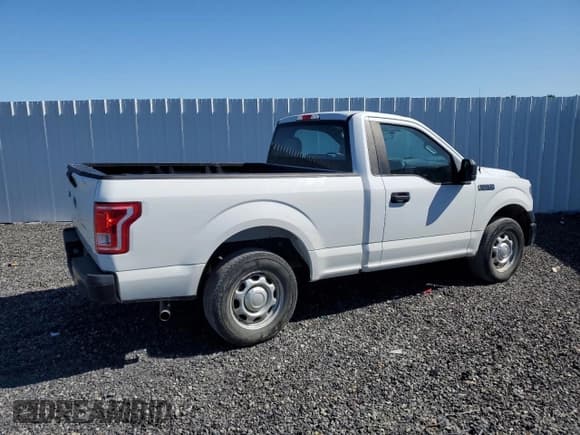 ✅ 2017 Ford F-150 XL • VIN: 1FTMF1C8XHFC21105 • Lot: 54775785. Listed on Copart with 122,413 mi. Free auction sales archive from the USA and detailed vehicle history report at DreamBid. Image 3.
