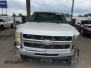 ✅ 2008 Chevrolet Silverado 2500HD 1LT • VIN: 1GCHK29628E206872 • Lot: 66462304. Wystawiony na Copart z przebiegiem 163 063 mil. Bezpłatny archiwum sprzedaży aukcyjnych z USA i szczegółowy raport historii pojazdu na DreamBid. Zdjęcie 5.